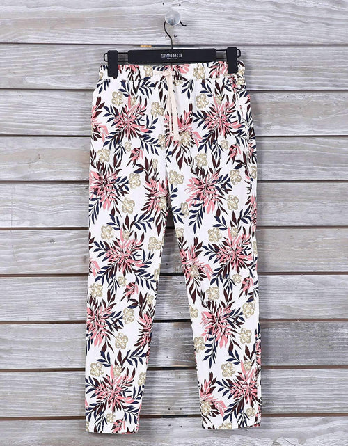 Load image into Gallery viewer, Printed Jogger Pants
